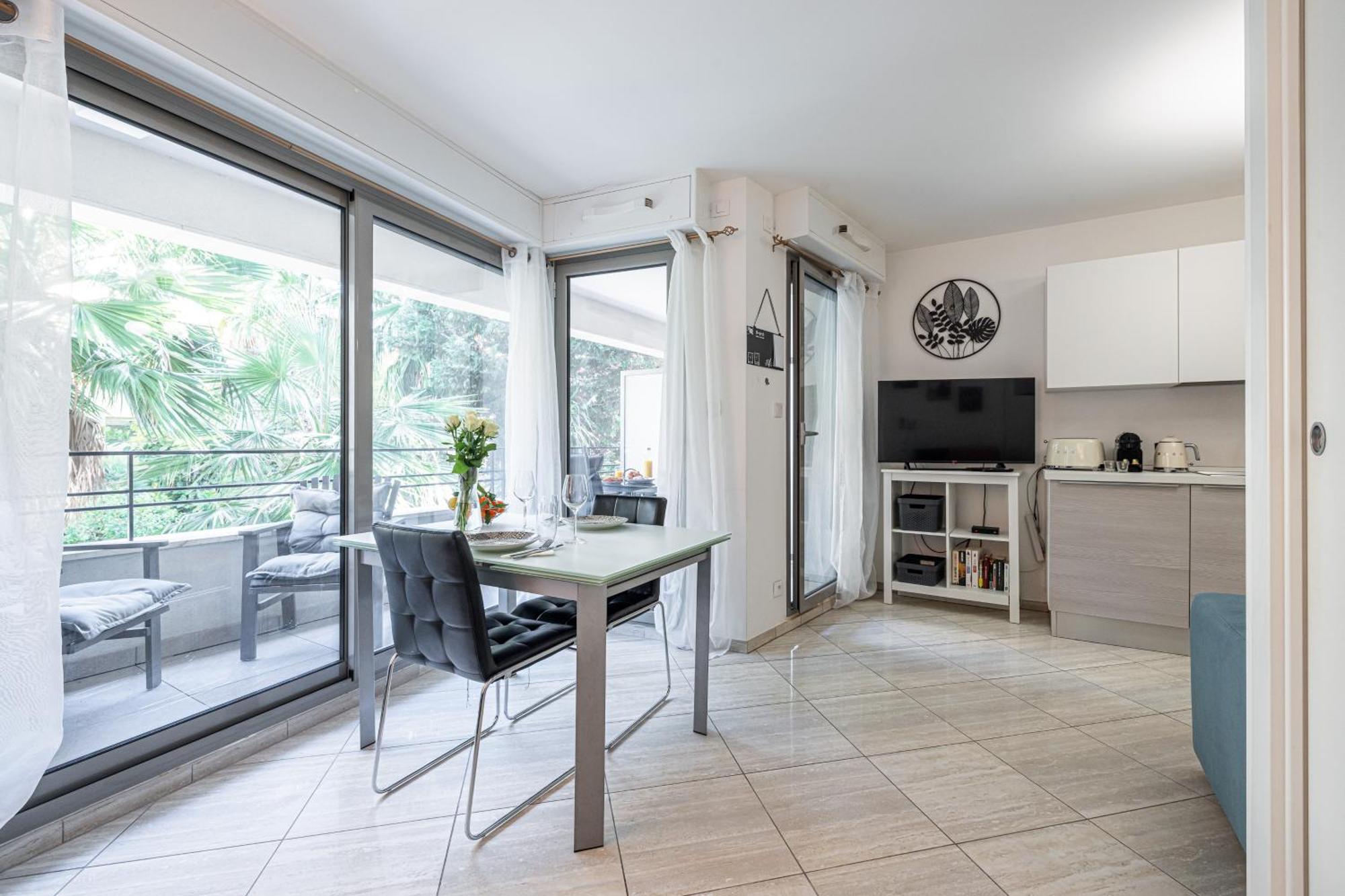 Studio Centre Terrasse Climatisation 50M Plage Menton Exterior photo